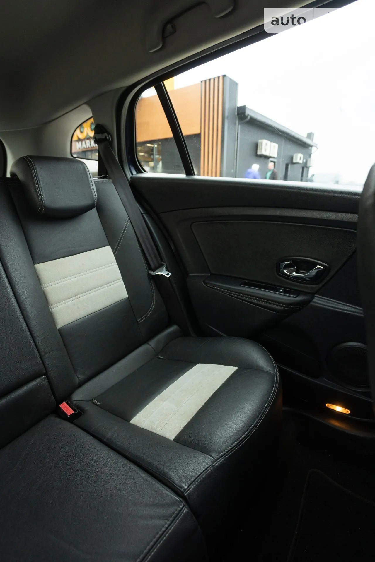 2012 Renault Megane - мініатюра 49