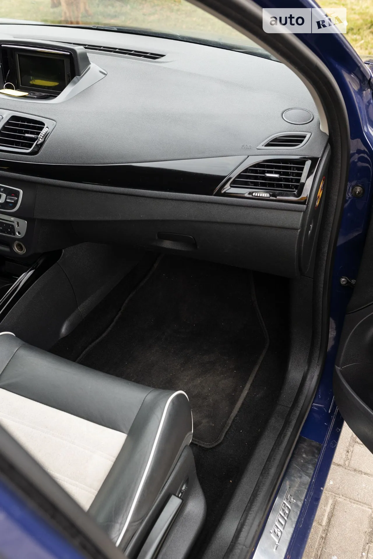 2012 Renault Megane - мініатюра 78