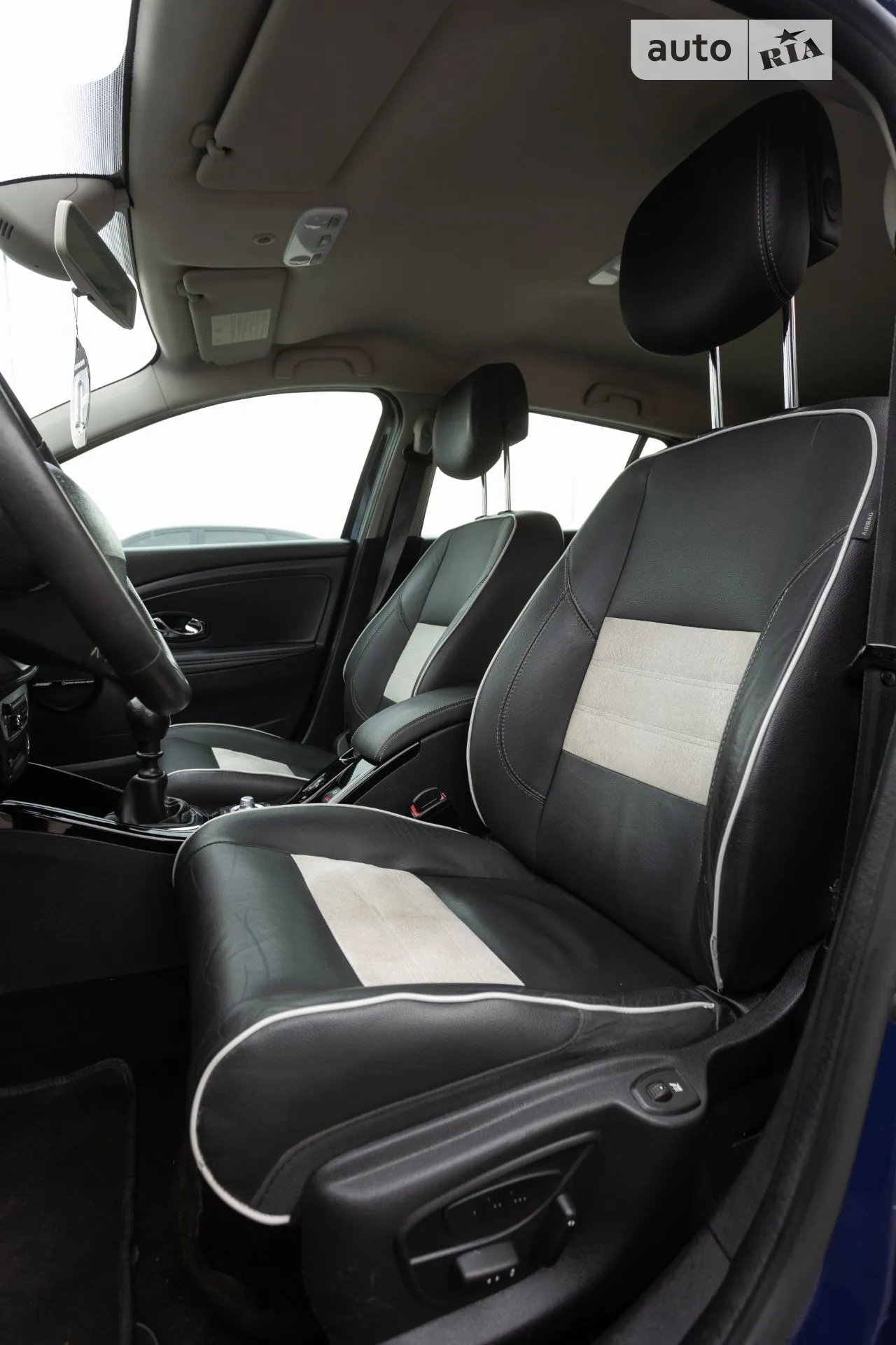 2012 Renault Megane - мініатюра 91