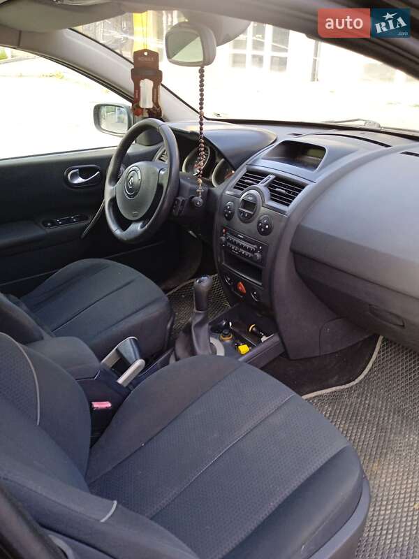 Універсал Renault Megane 2004 в 