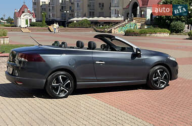 Кабриолет Renault Megane 2011 в 