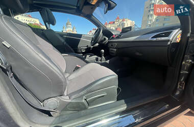 Кабриолет Renault Megane 2011 в 