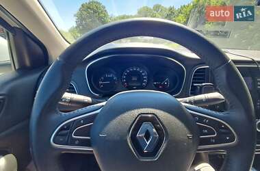 Седан Renault Megane 2019 в 