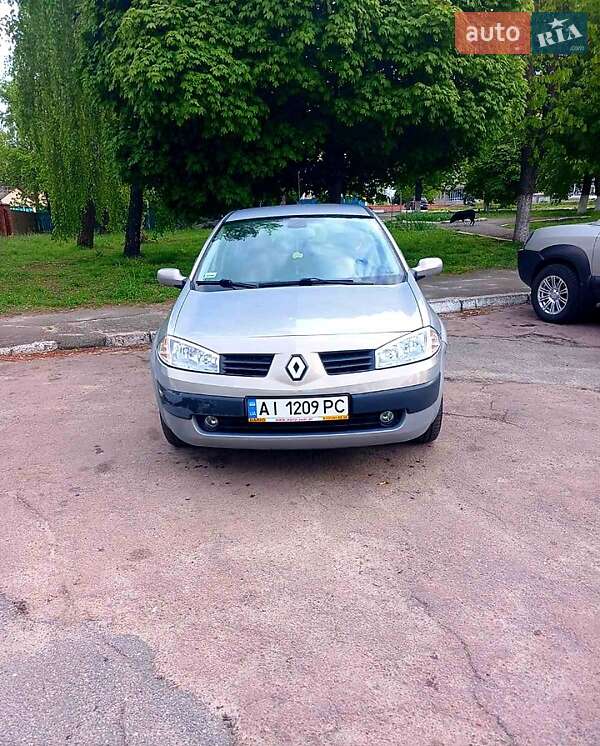 Хетчбек Renault Megane 2003 в Іванкові