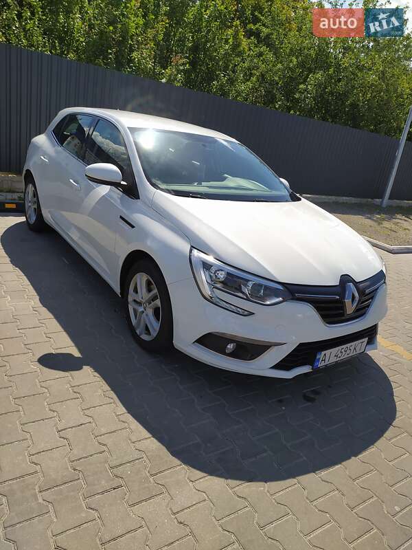 Хэтчбек Renault Megane 2016 в Киеве