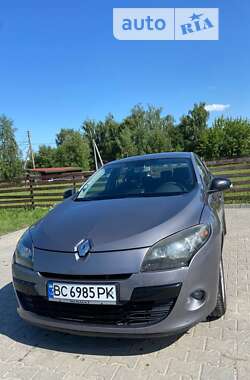 Хэтчбек Renault Megane 2012 в Самборе