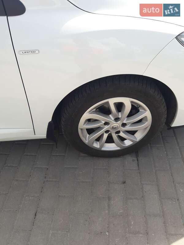 Универсал Renault Megane 2015 в Сумах фото 4 Универсал Renault Megane 2015 в Сумах