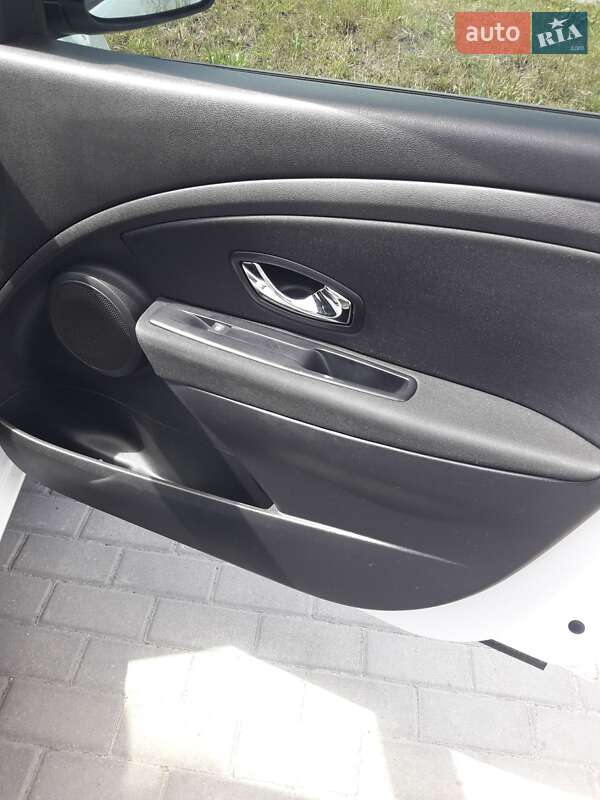 Универсал Renault Megane 2015 в Сумах фото 22 Универсал Renault Megane 2015 в Сумах