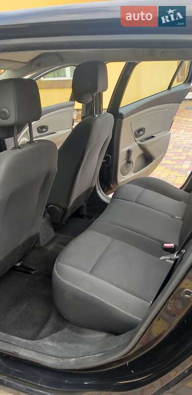 Універсал Renault Megane 2011 в Маневичах