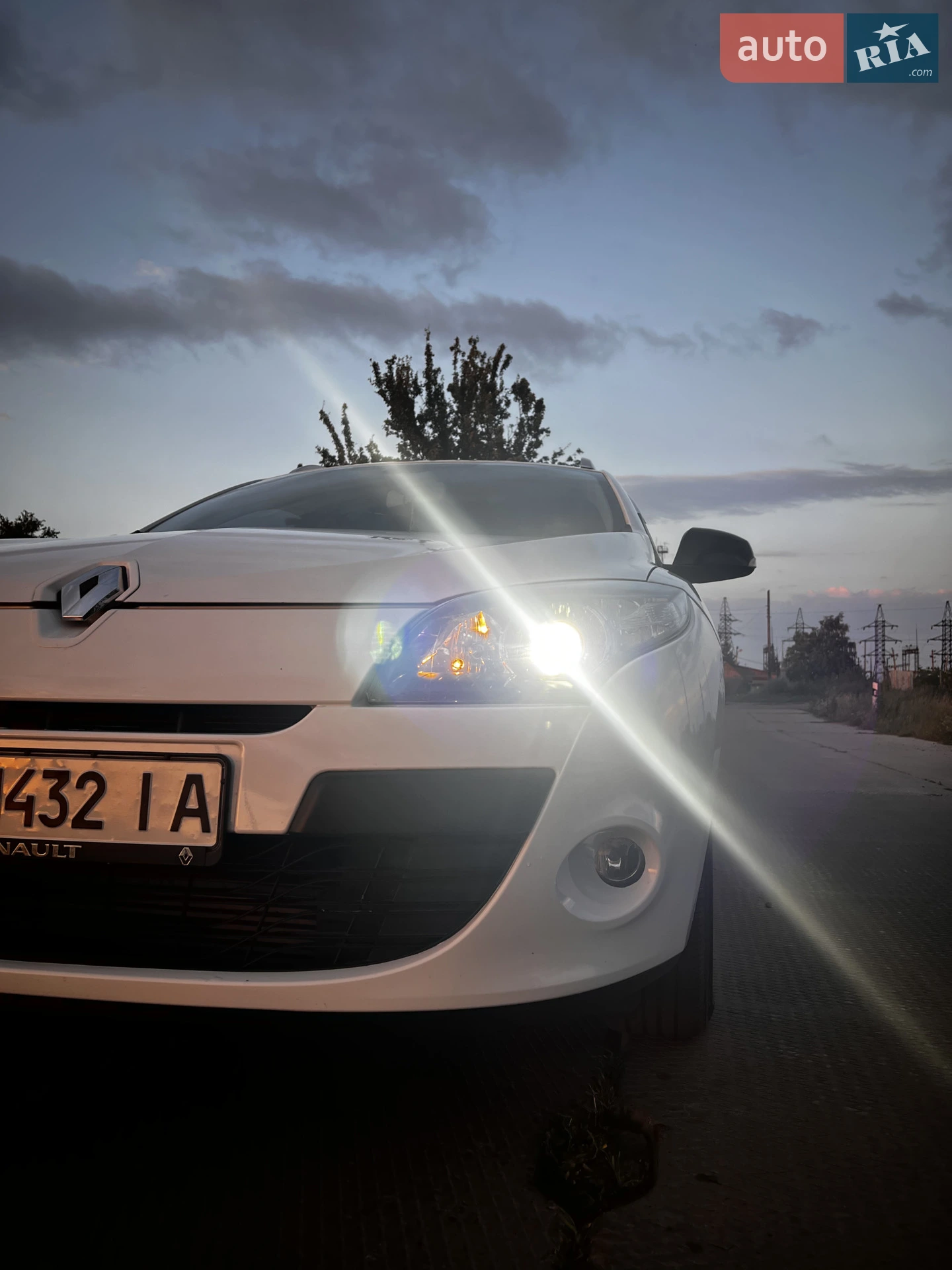 2010 Renault Megane - мініатюра 11