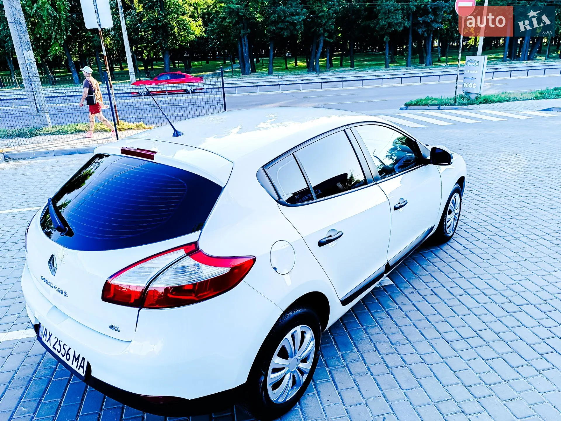 2013 Renault Megane - мініатюра 23