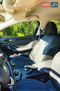 Универсал Renault Megane 2016 в 