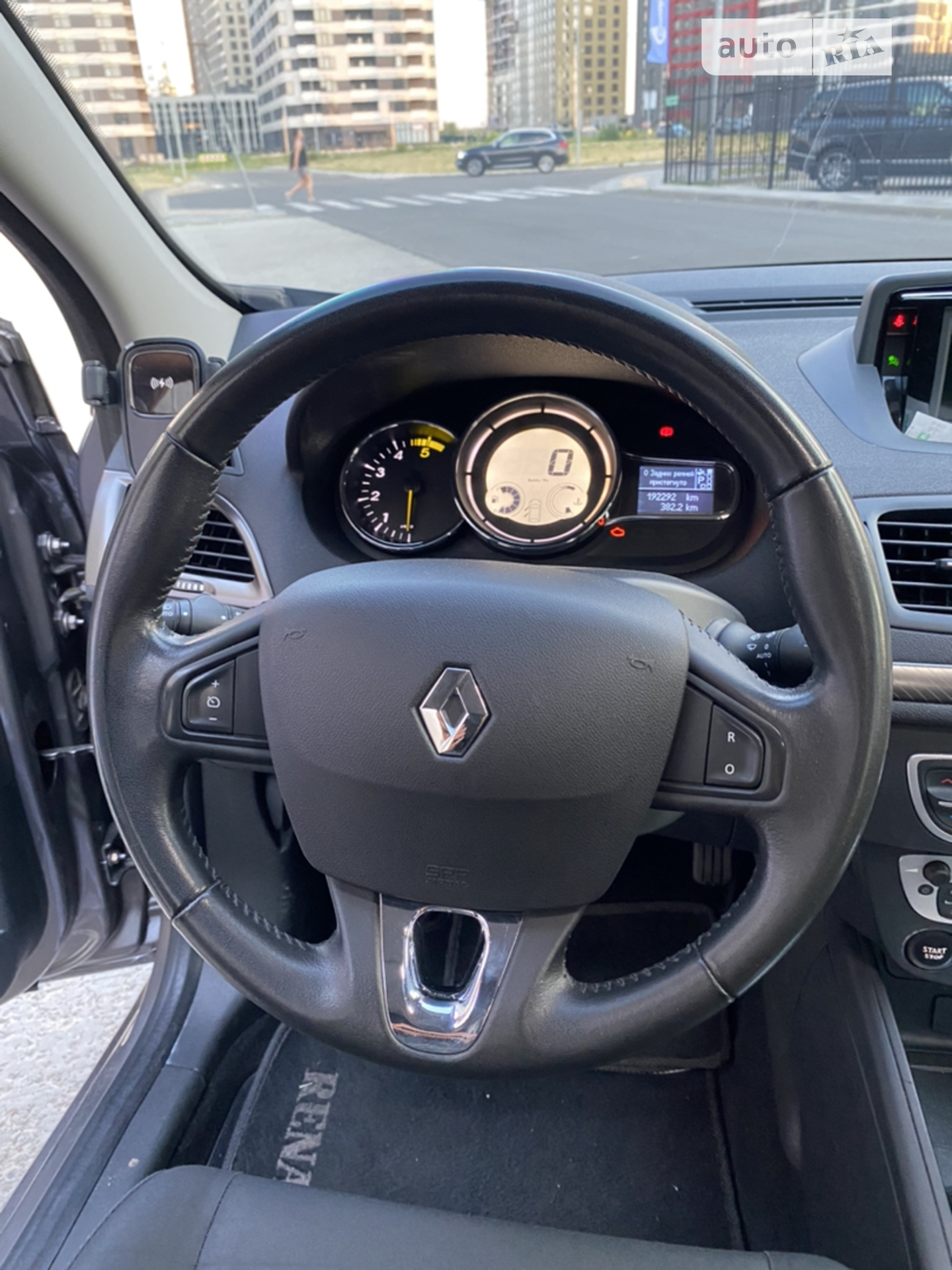 2013 Renault Megane - мініатюра 8