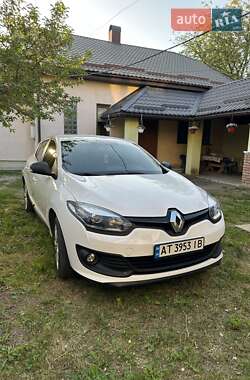 Хэтчбек Renault Megane 2014 в Тысменице