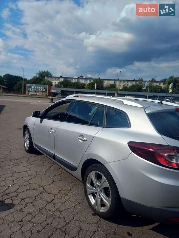 Универсал Renault Megane 2011 в 