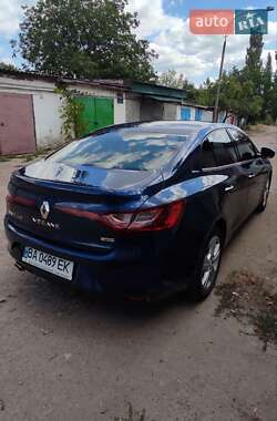 Седан Renault Megane 2017 в 