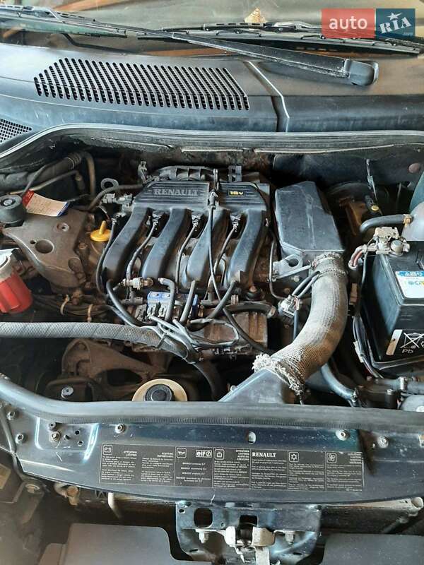 Универсал Renault Megane 2002 в Марганце