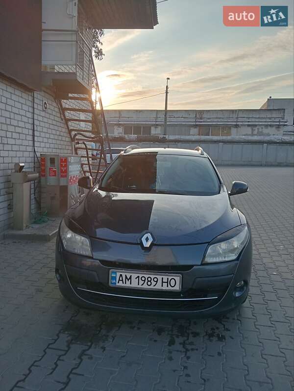 Универсал Renault Megane 2011 в 