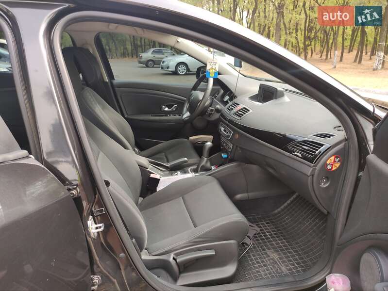 Хэтчбек Renault Megane 2010 в Кривом Роге