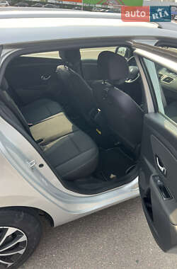 Универсал Renault Megane 2011 в 