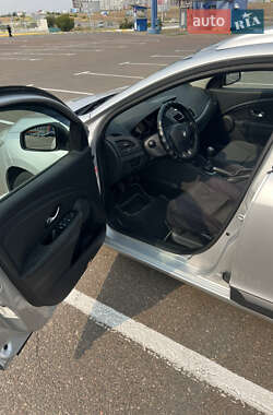 Универсал Renault Megane 2011 в 