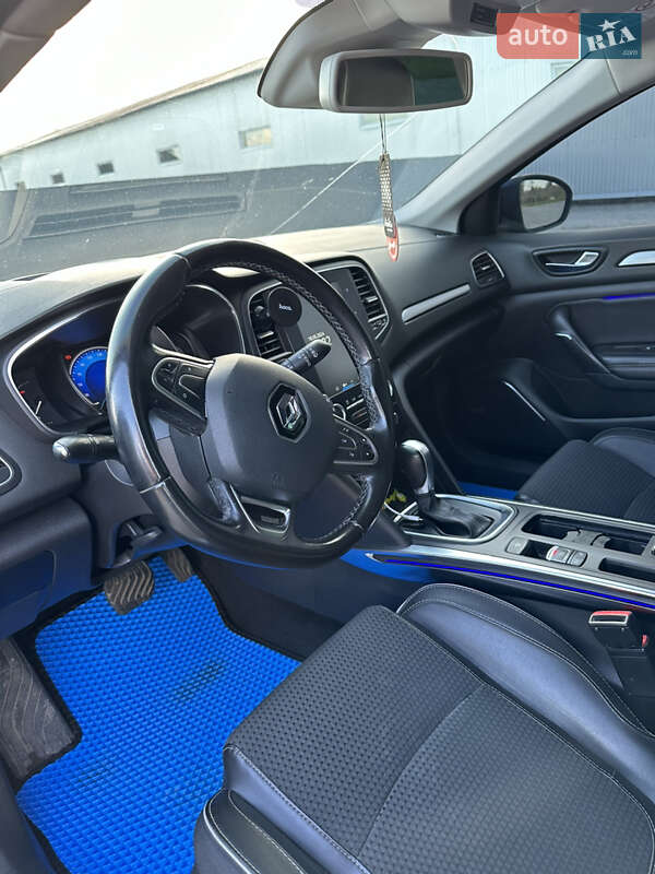 Хэтчбек Renault Megane 2016 в Калуше