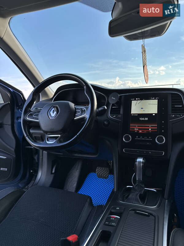 Хэтчбек Renault Megane 2016 в Калуше
