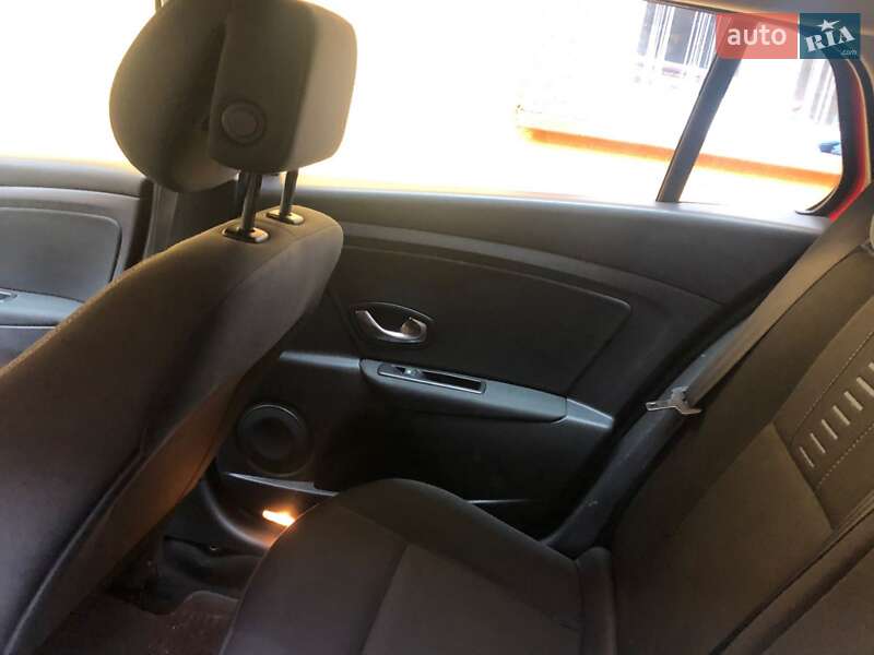 Універсал Renault Megane 2011 в Сарнах