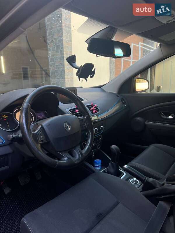 Универсал Renault Megane 2010 в Сарнах