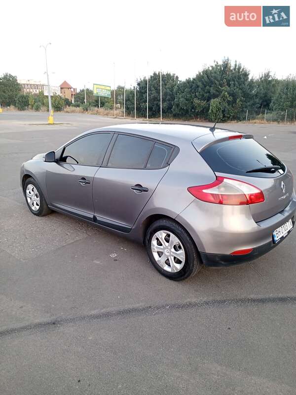 Хэтчбек Renault Megane 2008 в 