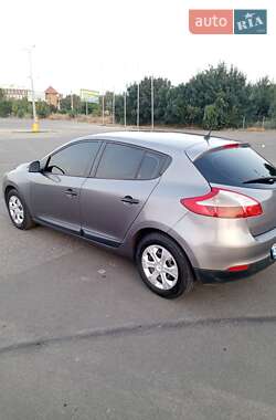 Хэтчбек Renault Megane 2008 в 
