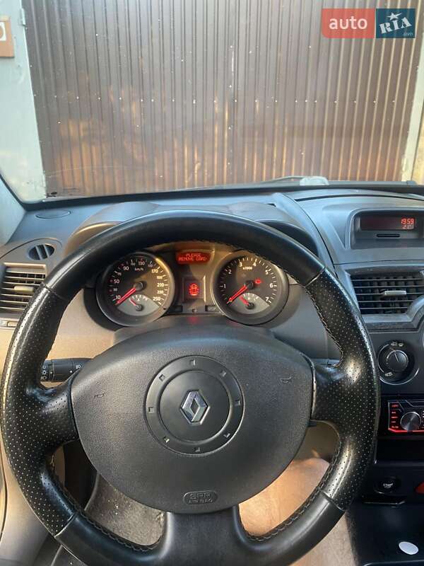 Хэтчбек Renault Megane 2003 в Киеве