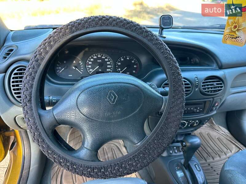 Хетчбек Renault Megane 1998 в Кременчуці фото 18 Хетчбек Renault Megane 1998 в Кременчуці