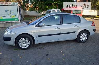 Седан Renault Megane 2004 в Дубні