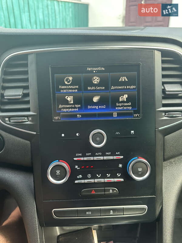 Седан Renault Megane 2018 в Рава-Русской фото 20 Седан Renault Megane 2018 в Рава-Русской