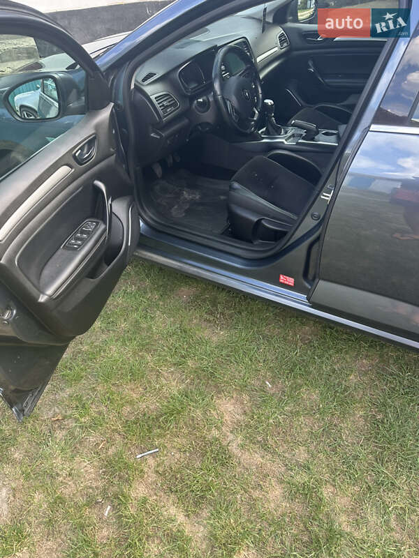 Седан Renault Megane 2018 в Рава-Русской фото 25 Седан Renault Megane 2018 в Рава-Русской