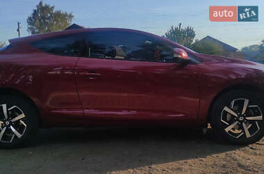 Хэтчбек Renault Megane 2012 в 