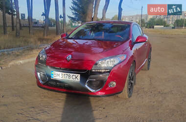 Хэтчбек Renault Megane 2012 в 