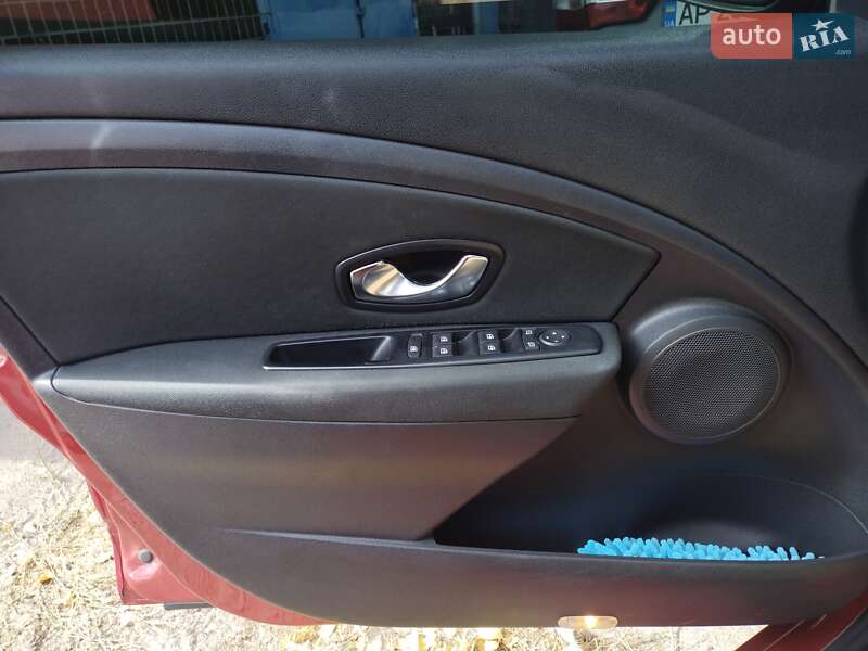 Хетчбек Renault Megane 2010 в Сумах