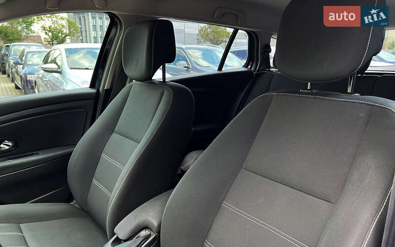 Універсал Renault Megane 2015 в Львові фото 6 Універсал Renault Megane 2015 в Львові