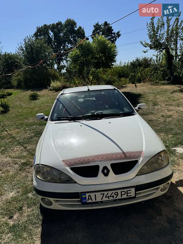 Хэтчбек Renault Megane 2002 в Киеве