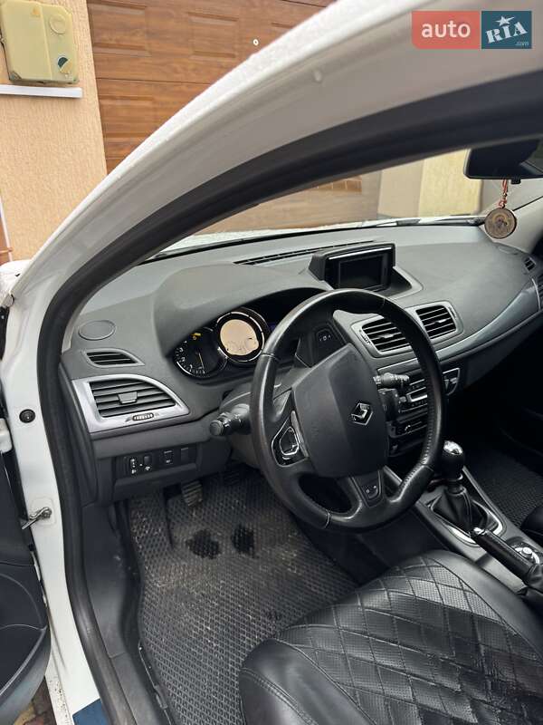 Универсал Renault Megane 2015 в Ужгороде фото 8 Универсал Renault Megane 2015 в Ужгороде