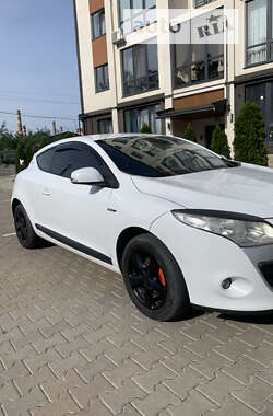 Купе Renault Megane 2010 в Черновцах