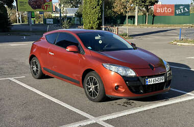 Купе Renault Megane 2010 в 