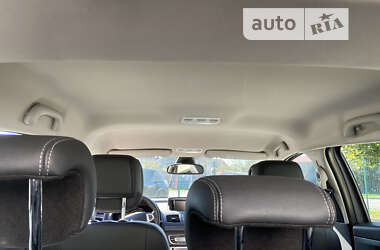 Хэтчбек Renault Megane 2012 в 