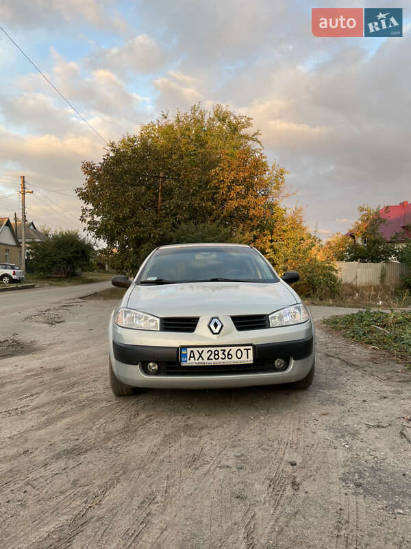 Седан Renault Megane 2004 в Краснограде