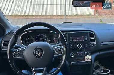 Хэтчбек Renault Megane 2017 в 