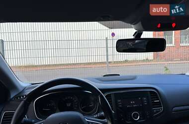 Хэтчбек Renault Megane 2017 в 