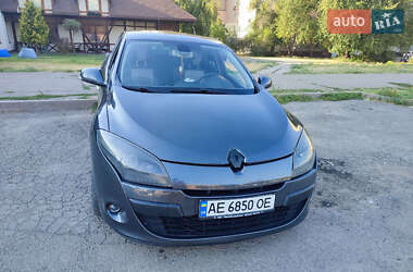 Хэтчбек Renault Megane 2010 в 