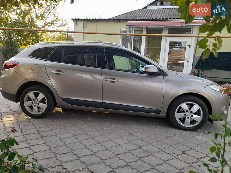 Универсал Renault Megane 2010 в Ахтырке фото 18 Универсал Renault Megane 2010 в Ахтырке